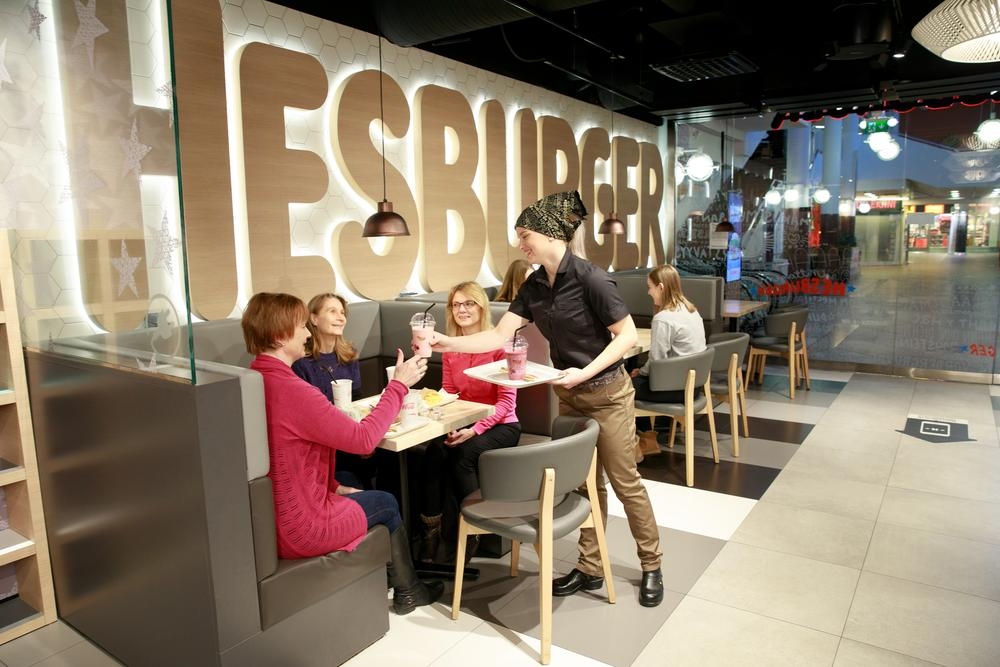 Suomalaiset arvostavat muun muassa sitä, että Hesburger on kotimainen perheyritys. 