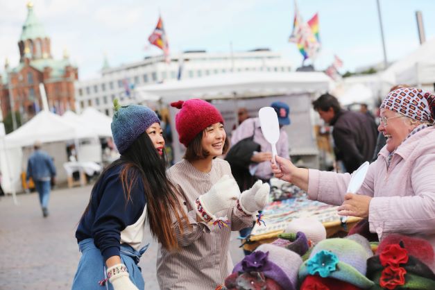 Helsinki ei ole liian riippuvainen vain yhdestä tai kahdesta lähtömaasta, mm. Japanilaisten yöpymiset ovat kasvaneet tasaisesti ja aivan viime vuosina kiinalaisten yöpymiset voimakkaasti. 