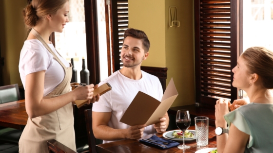  Yritykset pitävät työvoimapulaa selvästi pahimpana tulevaisuuden uhkana.