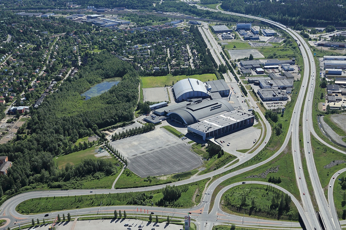 Tampereen Messu- ja Urheilukeskukseen on rakennettu loppuvuoden ajaksi Turvallisten tapahtumien TähtiAreena -kokonaisuus