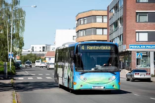 Matkustajia tilastoitiin viikonlopun ajalta noin 3,5-kertainen määrä normaaliviikonloppuun verrrattuna.