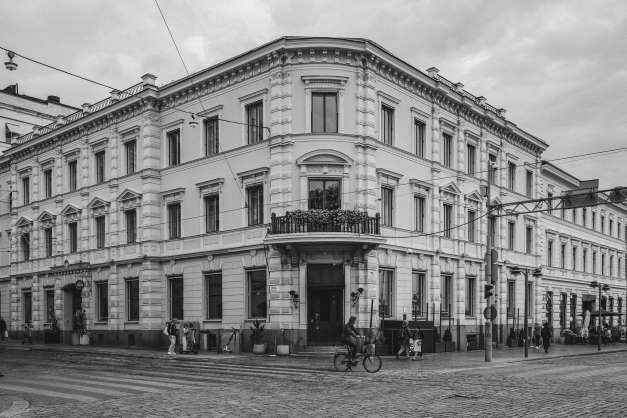 Espa tulee sijaitsemaan Pohjoisesplanadin ja Unioninkadun kulmassa, paikalla sijaitsi aiemmin Ravintola Roster.