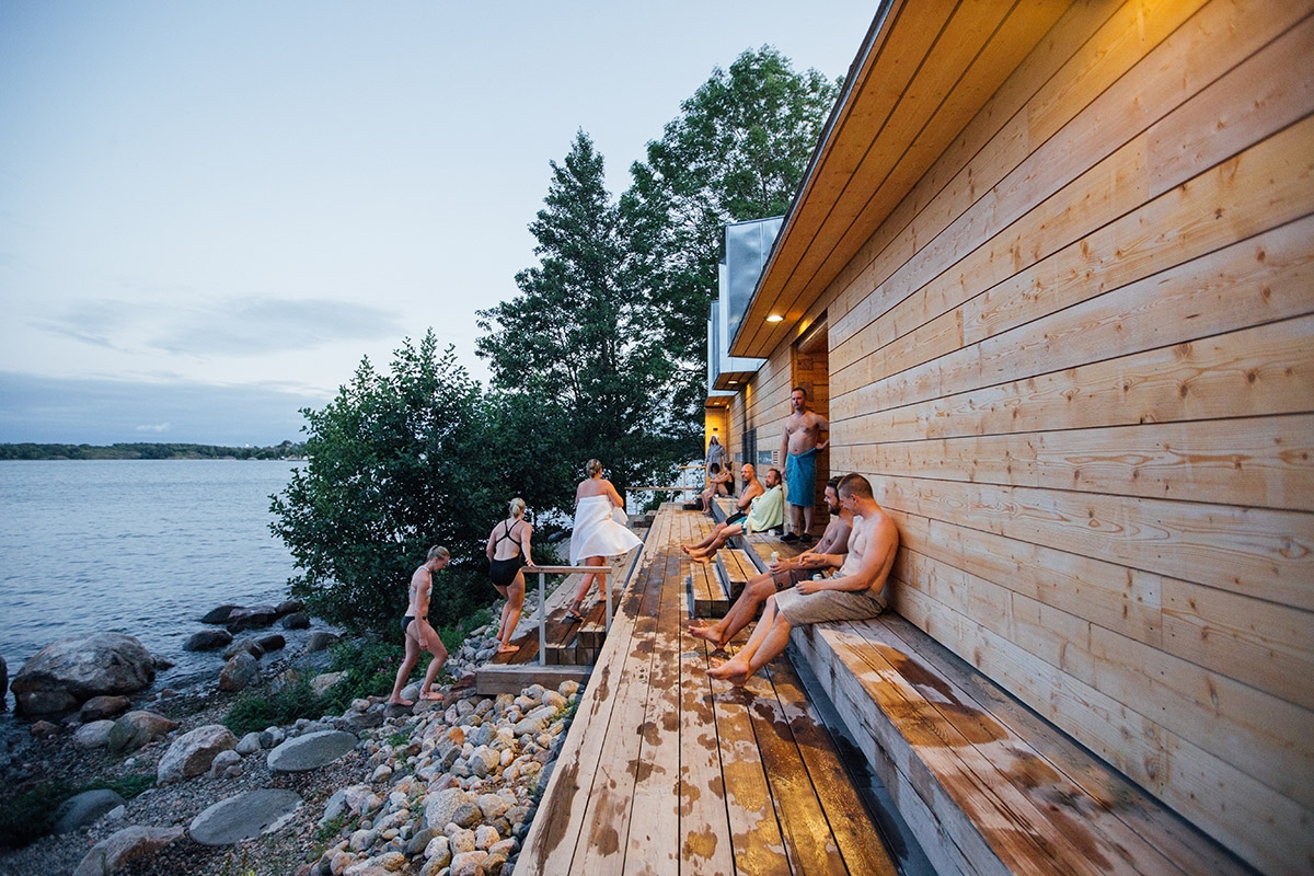 Yleinen sauna Lonnan saarella.