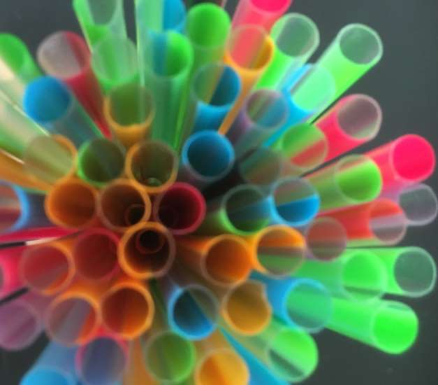 kestävämmän matkailun periaatteita vaaliva Scandic-ketju luopuu muun muassa muovipillien käytöstä tänä vuonna. 