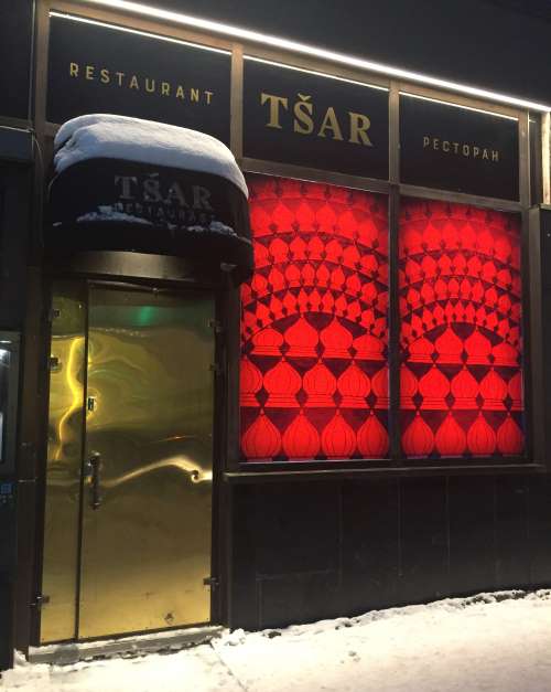 Ravintola Tsar, joka täydentää parissa vuodessa kaupungin ravintolakaduksi kehittyneen Valtakadun kulinaristista karttaa.