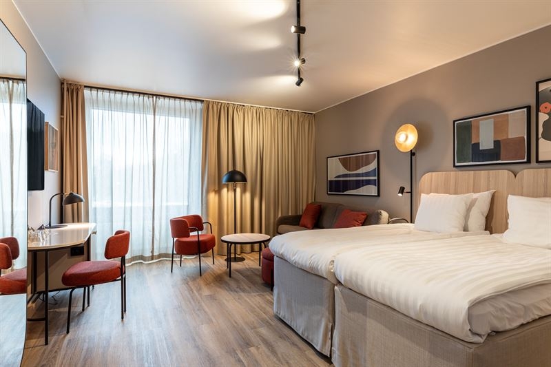 Uudistetun Scandic Waskian hotellihuoneiden värimaailmaan saatiin inspiraatio aamu- ja ilta-auringon tunnelmista sekä ympäröivästä luonnosta.